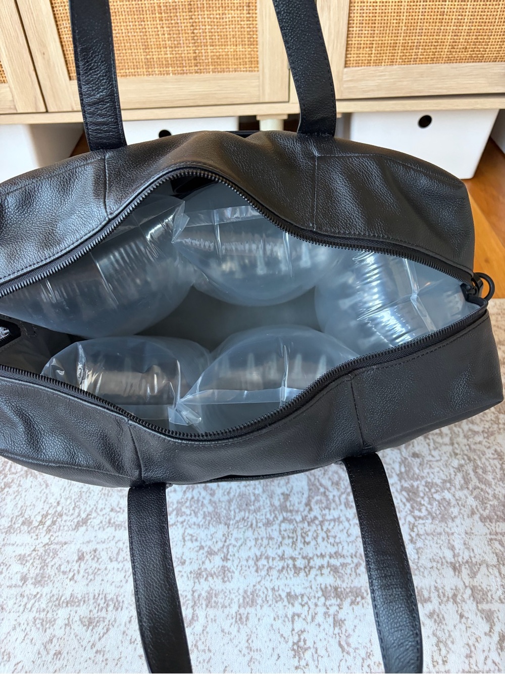 Away “the everywhere” Black Pebbled Leather Weekender Duffel Bag - Picture 7 of 11